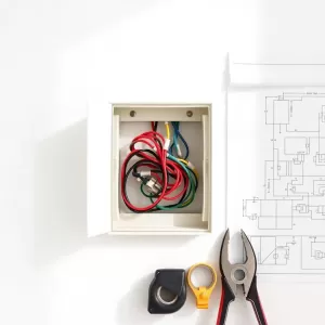 Jakie uprawnienia do wykonania instalacji elektrycznej w domu