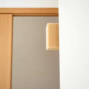 Ile cm pianki przy montażu drzwi