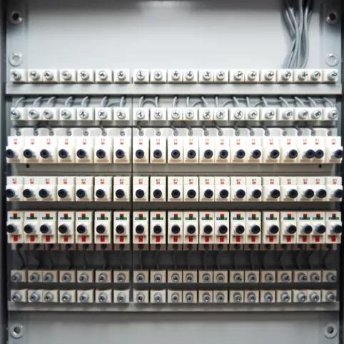 Montaż modułów w rozdzielnicy cena