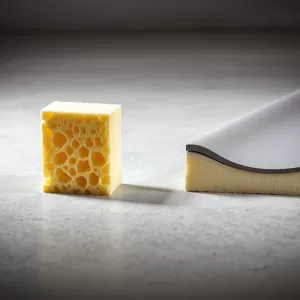 Pianoklej a pianka montażowa