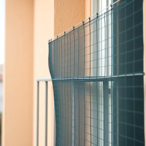 Siatka na balkon dla kota z montażem cena